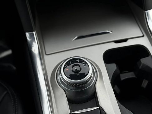 Used 2023 Ford Explorer XLT w/ Equipment Group 202A image 39