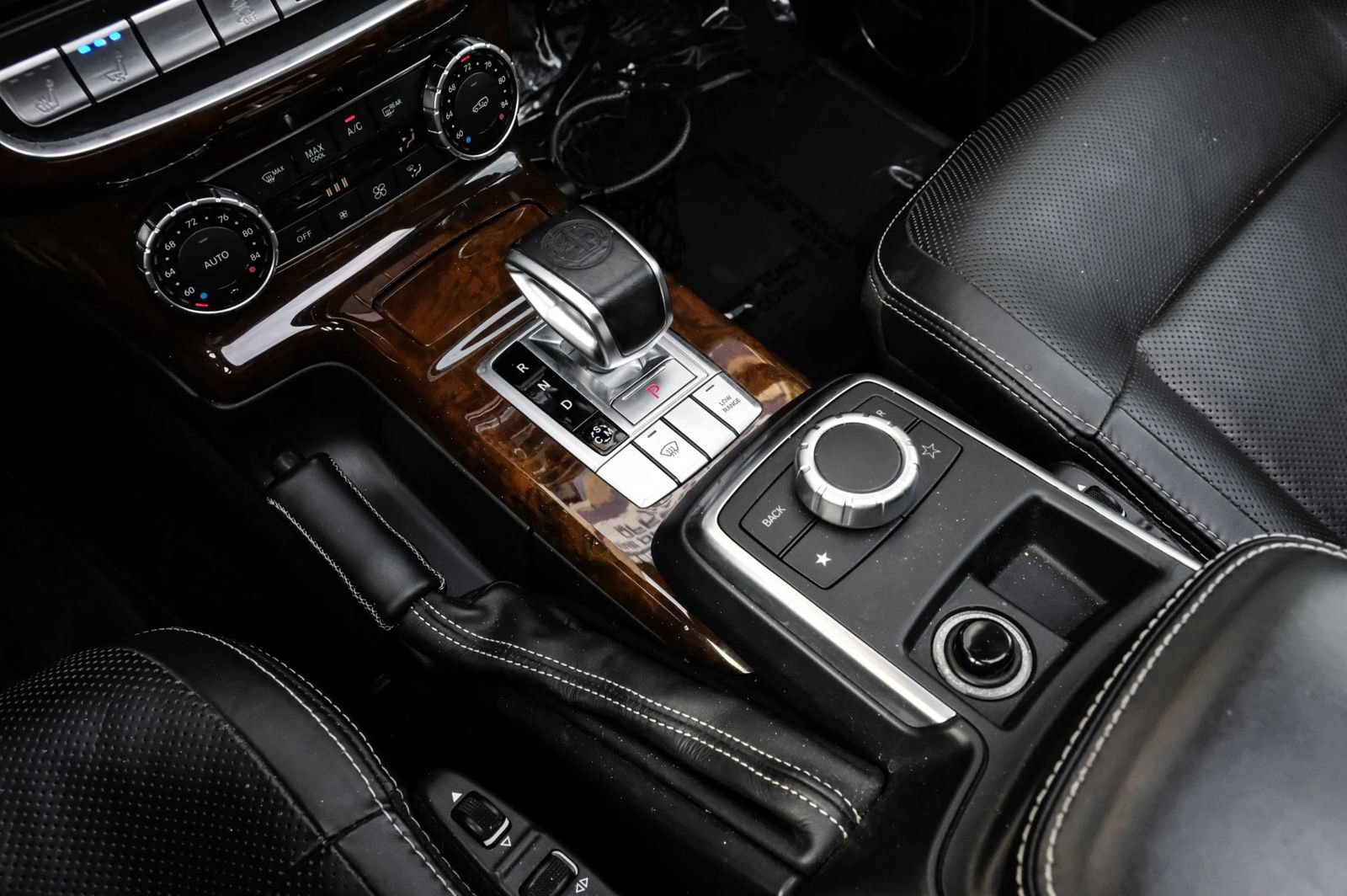 Used 2015 Mercedes-Benz G 63 AMG 4MATIC image 23