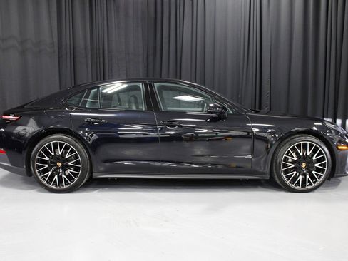 Certified 2025 Porsche Panamera 4 image 8