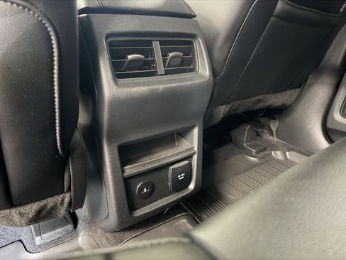 Used 2023 Ford Edge SEL w/ Convenience Package AWD/4WD image 13