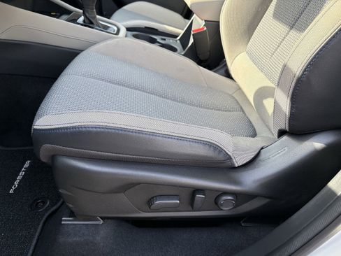 Certified 2025 Subaru Forester Premium w/ Convenience Package #2 image 28