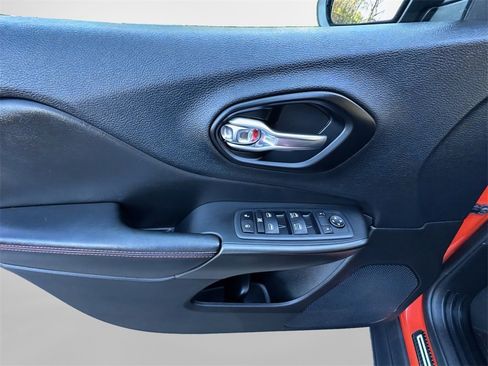 Certified 2021 Jeep Cherokee Trailhawk w/ Sun, Sound & Nav Group image 23