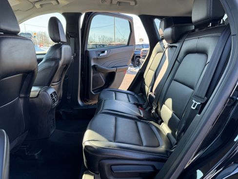 Used 2023 Ford Escape Platinum image 14