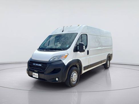 Used 2025 RAM ProMaster 2500 w/ Convenience Group FWD image 1