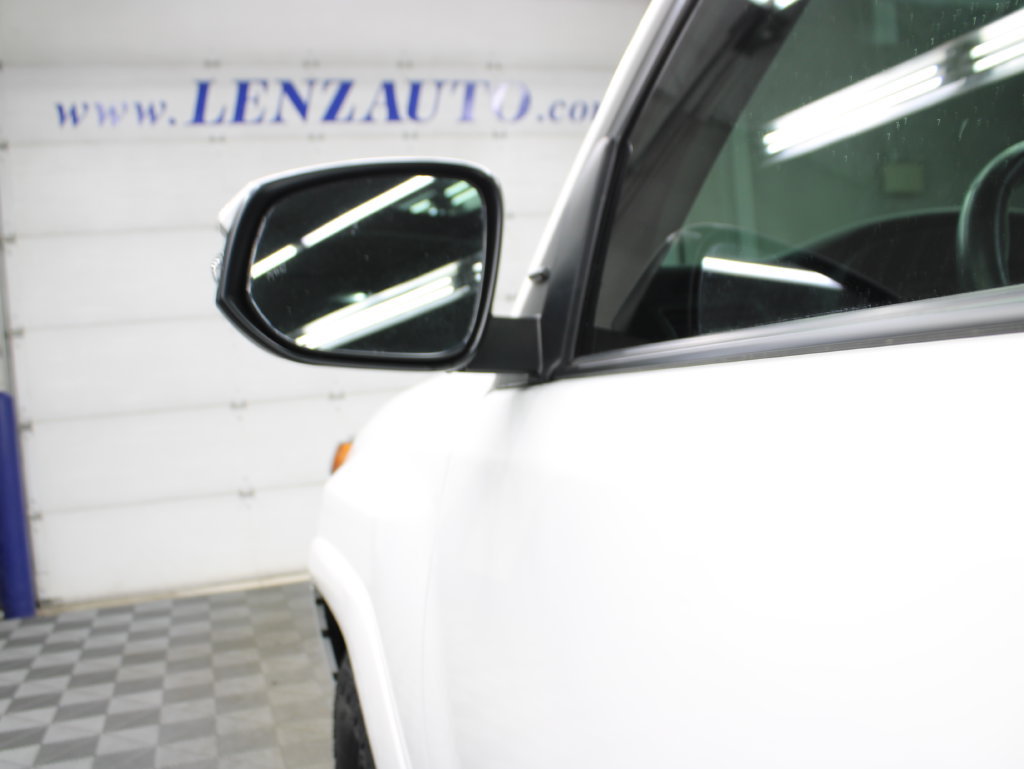 Used 2022 Toyota 4Runner SR5 Premium w/ Moonroof Package AWD/4WD image 57