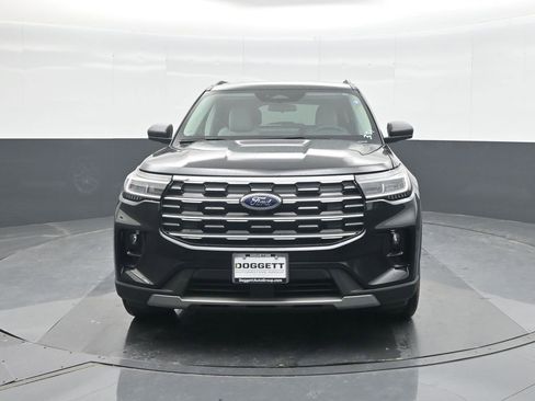 New 2026 Ford Explorer Active w/ Active Comfort Package image 5