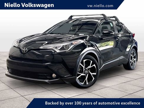 Used 2018 Toyota C-HR XLE FWD image 1