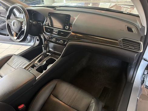 Used 2018 Honda Accord Touring image 28
