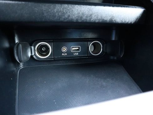 Used 2021 Kia Forte LXS FWD image 23