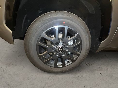 New 2026 Toyota Tundra Platinum AWD/4WD image 14