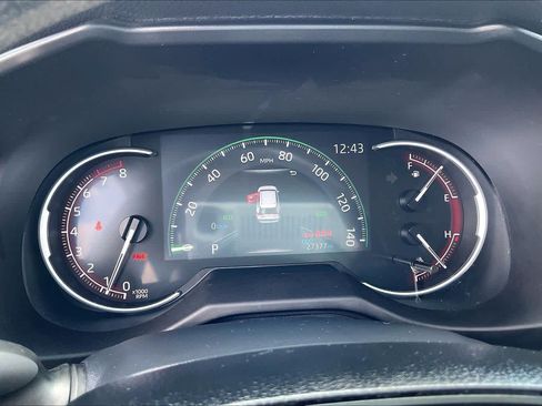 Used 2024 Toyota RAV4 XLE FWD image 24