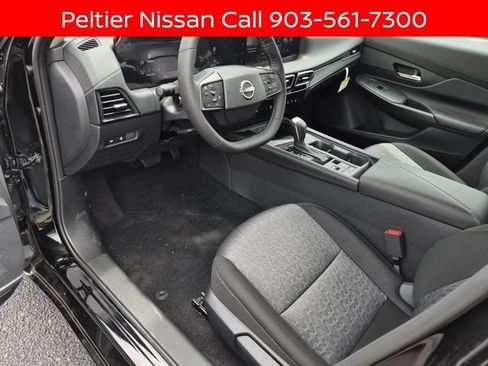 New 2026 Nissan Sentra SV w/ SV Convenience Package FWD image 8