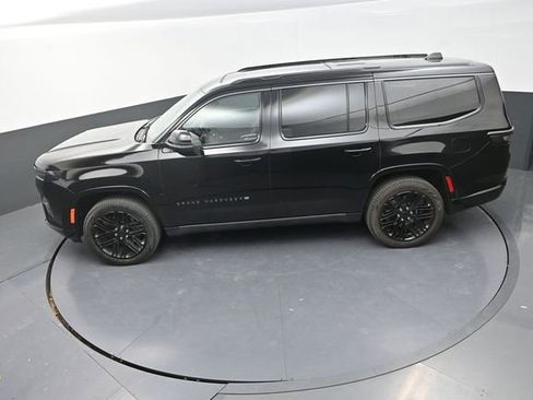 New 2026 Jeep Grand Wagoneer Limited AWD/4WD image 14