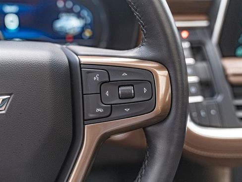 Used 2024 Chevrolet Suburban High Country w/ Advanced Technology Package image 40