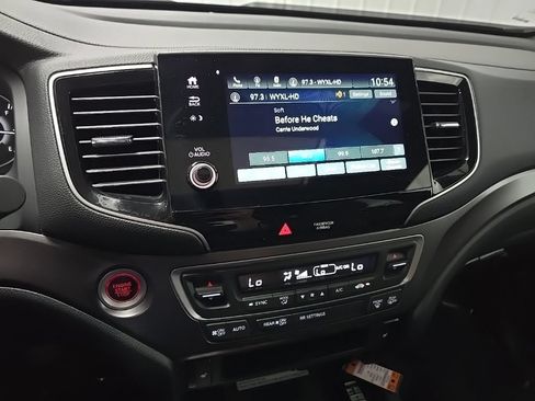 Used 2023 Honda Passport EX-L image 25