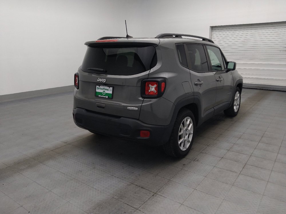 Used 2020 Jeep Renegade Latitude FWD image 9