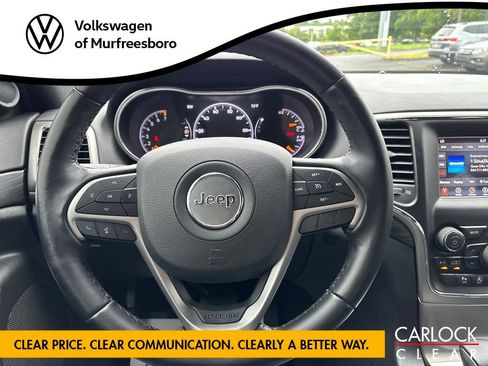 Used 2020 Jeep Grand Cherokee Laredo AWD/4WD image 16