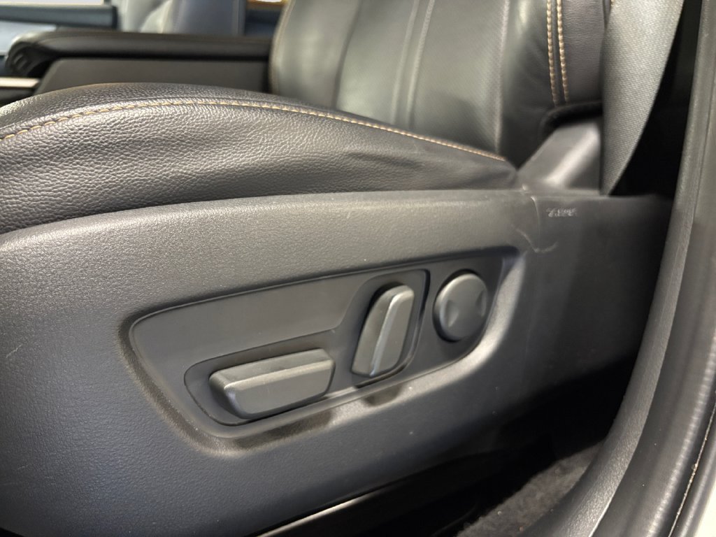 Used 2024 MAZDA CX-90 Plug-In Hybrid w/ Preferred AWD/4WD image 34
