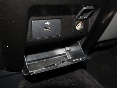 Used 2016 Ford F150 XLT w/ Equipment Group 301A Mid AWD/4WD image 19
