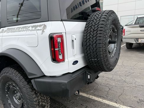 New 2025 Ford Bronco Outer Banks w/ Sasquatch Package image 10