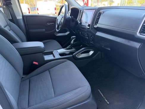 Certified 2024 Nissan Frontier SV image 23