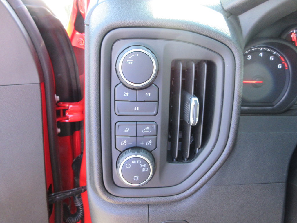 Certified 2024 Chevrolet Silverado 2500 Custom w/ Custom Convenience Package AWD/4WD image 27