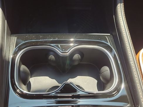 New 2026 Chrysler Pacifica Pinnacle image 17