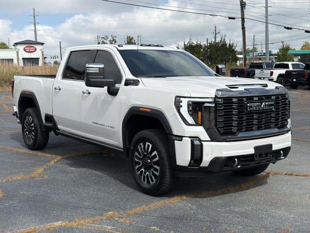 Used 2024 GMC Sierra 2500 Denali Ultimate AWD/4WD image 3