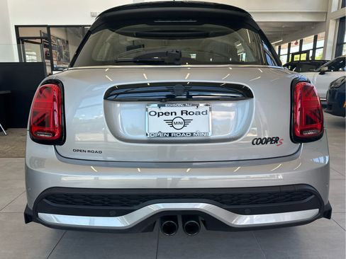 Used 2024 MINI Cooper S FWD image 5