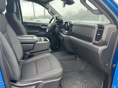 Used 2023 Chevrolet Silverado 1500 LT Trail Boss image 27