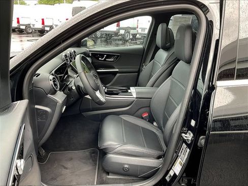 Used 2026 Mercedes-Benz GLC 300 4MATIC image 23