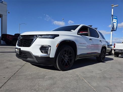 Used 2023 Chevrolet Traverse Premier w/ Redline Edition image 2