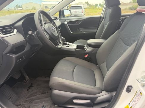 Used 2024 Toyota RAV4 LE AWD/4WD image 12