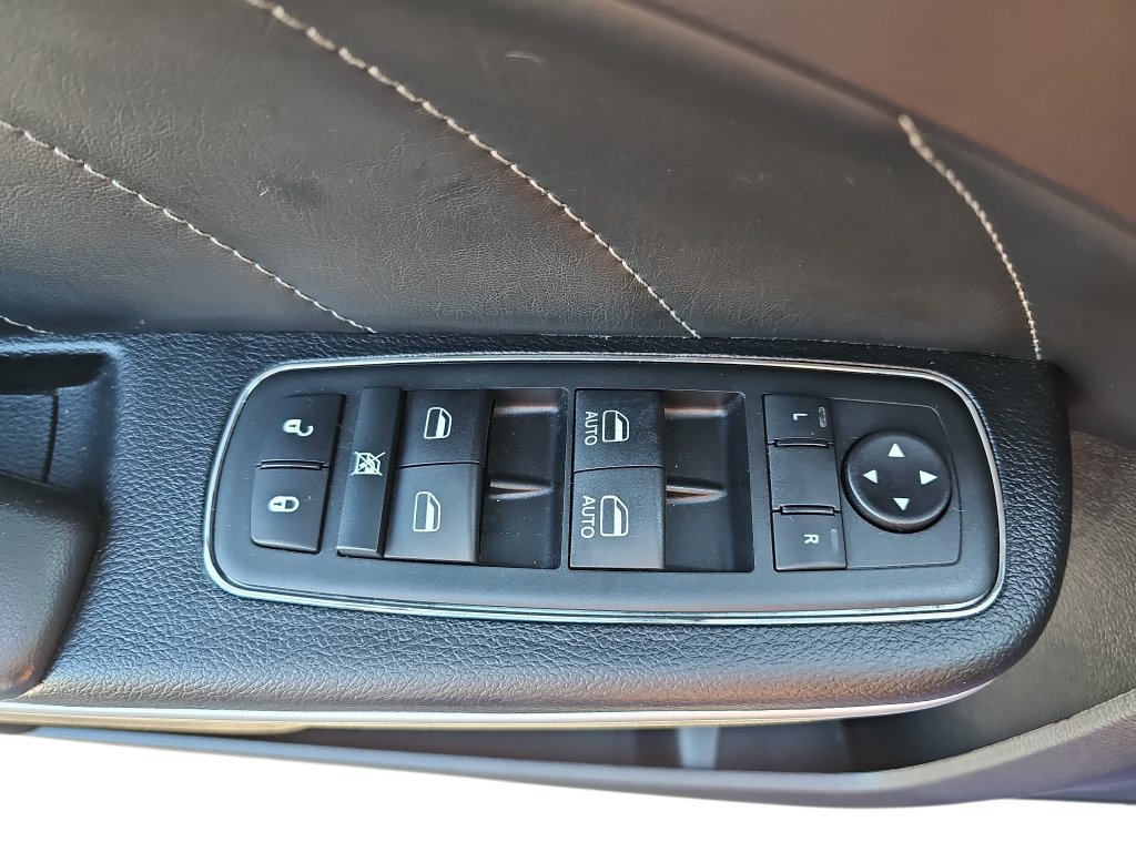 Used 2020 Dodge Charger Scat Pack w/ Plus Group RWD image 27