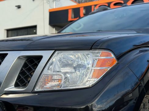 Used 2017 Nissan Frontier PRO-4X w/ Pro-4x Luxury Package image 33