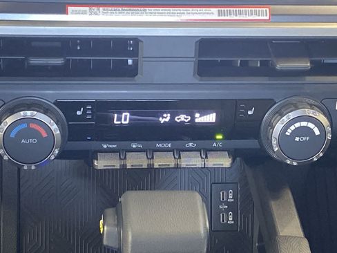 New 2026 Toyota Tacoma TRD Off-Road AWD/4WD image 18