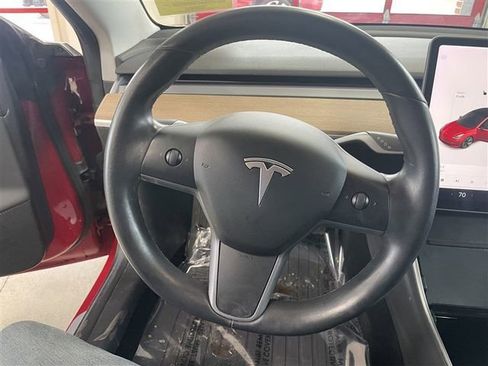 Used 2018 Tesla Model 3 Long Range image 10
