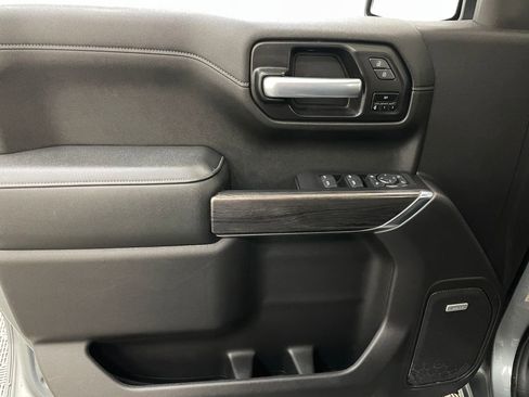 Used 2021 Chevrolet Silverado 1500 LTZ w/ Technology Package AWD/4WD image 30