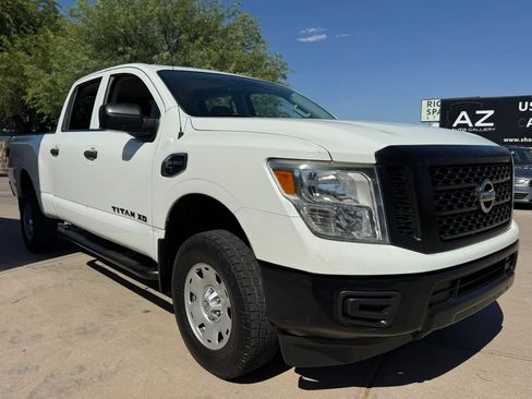 Used 2017 Nissan Titan S RWD image 4