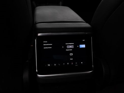 Used 2022 Tesla Model X image 32