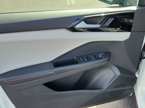 New 2026 Volkswagen Taos S image 12