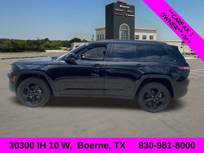 Used 2024 Jeep Grand Cherokee Limited w/ Black Appearance Package
