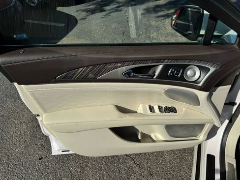 Used 2017 Lincoln MKZ Black Label w/ Climate Package image 25