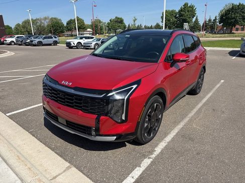 Used 2026 Kia Sportage SX FWD image 3