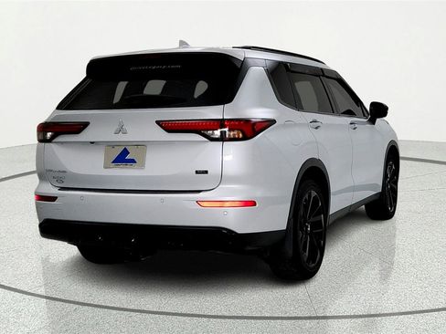 Used 2024 Mitsubishi Outlander SEL Black Edition AWD/4WD image 6
