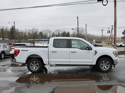 Certified 2022 Ford F150 XLT w/ Equipment Group 302A High image 8