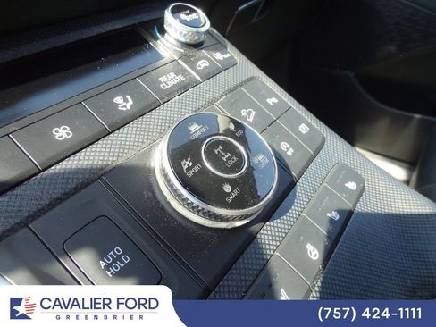 Used 2023 Hyundai Palisade Limited AWD/4WD image 13