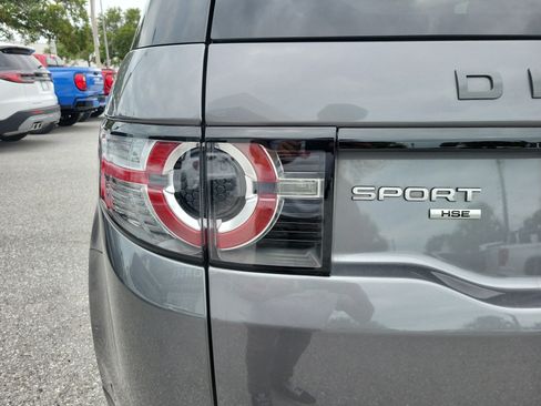 Used 2019 Land Rover Discovery Sport HSE AWD/4WD image 10