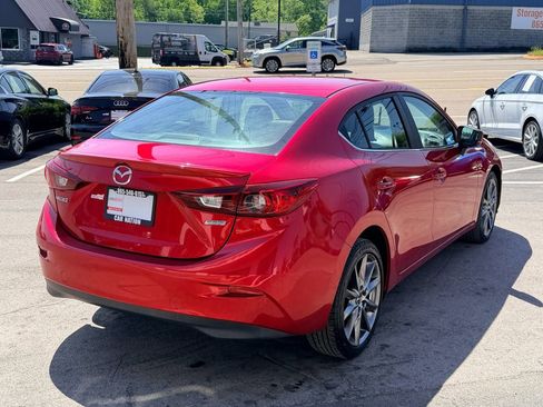 Used 2018 MAZDA MAZDA3 Touring FWD image 6