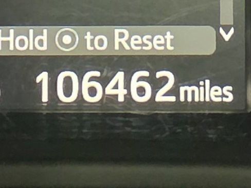 Used 2015 Toyota Highlander Limited w/ Driver Technology Package image 41